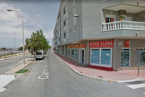 Local en venta en Hermanos Bazan