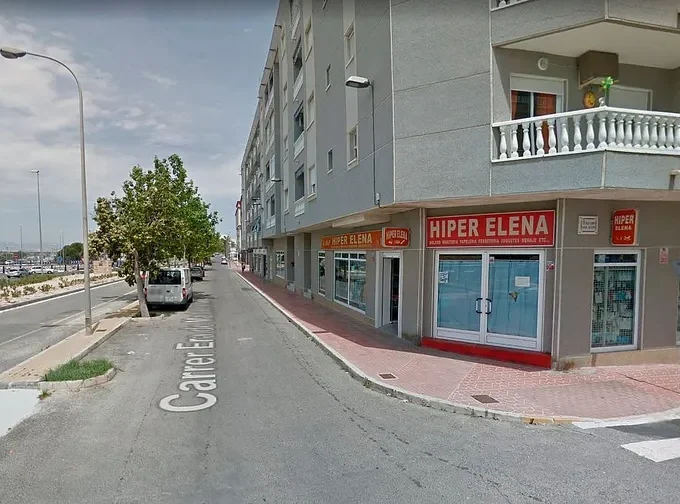 Local en venta en Hermanos Bazan